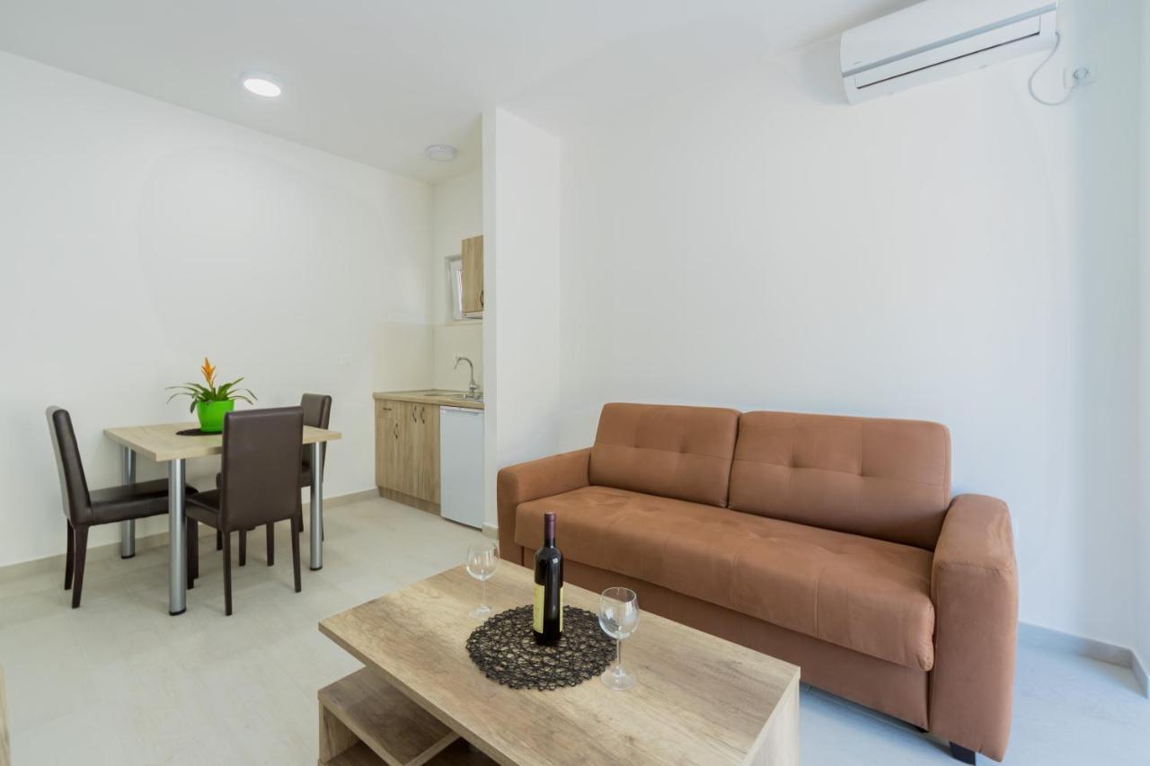 Grejm Lux Family Apartments Petrovac Dış mekan fotoğraf
